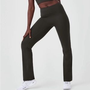 NWT SPANX Booty Boost Flare Yoga Pant, large, tall